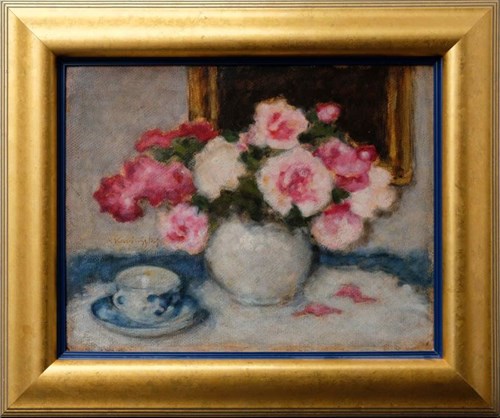 Obraz do salonu artysty Alfons Karpiński pod tytułem Martwa natura z bukietem róż i porcelanową filiżanką