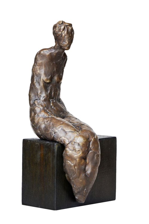 Rzeźba do salonu artysty Marek Moderau pod tytułem Siedząca