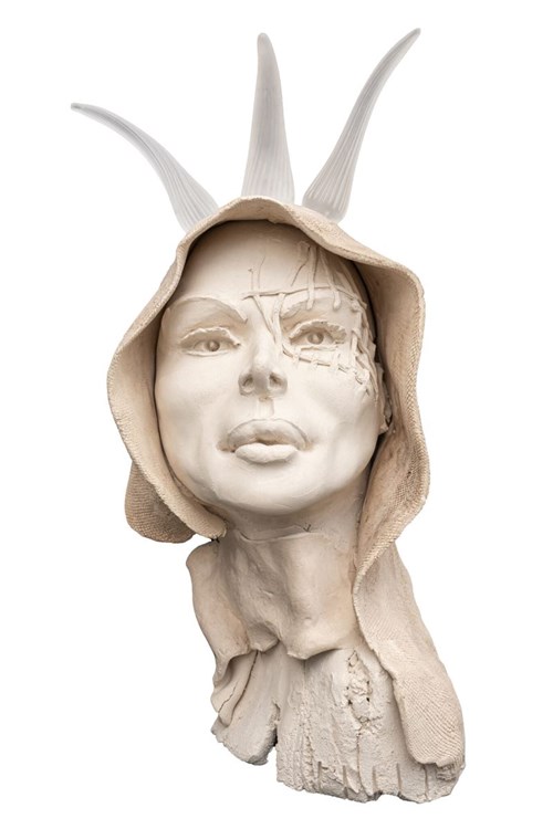 Rzeźba do salonu artysty Jacek Opała pod tytułem Koronę ze szła noszę