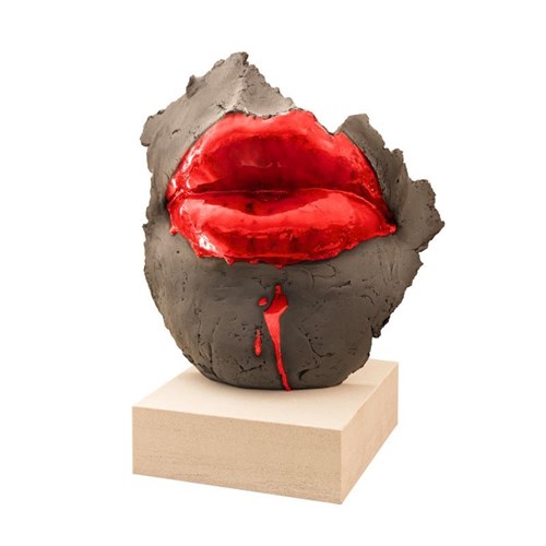 Living room sculpture by Jacek Opała titled Red Lips I