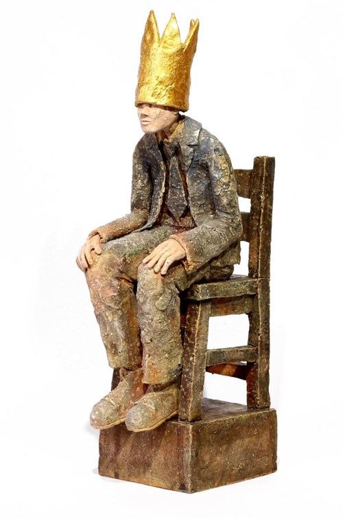 Living room sculpture by Arek Szwed titled King