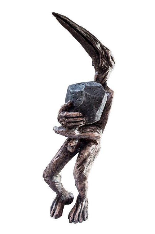 Rzeźba do salonu artysty Marcin Myśliwiec pod tytułem Ciężar
