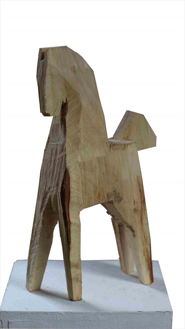 Rzeźba do salonu artysty Zbigniew Bury pod tytułem Konik beskidzki III