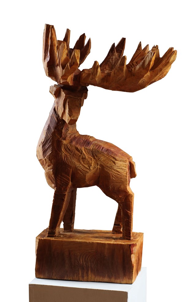 Living room sculpture by Zbigniew Bury titled From the cycle "Beskid Animals": Root deer from Roczyny