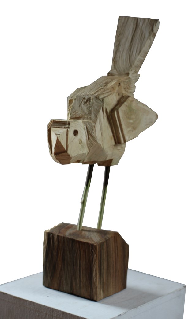 Rzeźba do salonu artysty Zbigniew Bury pod tytułem Z cyklu Ptaszaki beskidzkie: Ptaszek na wierzbie
