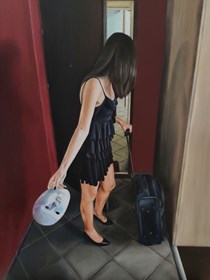 Living room painting by Agata Potakiewicz titled Exit