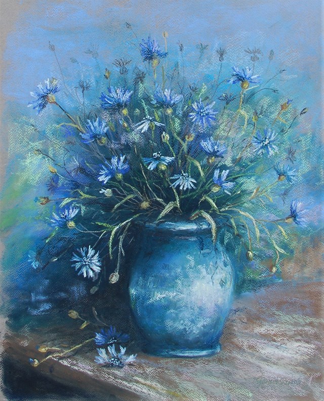 Living room painting by Elżbieta Ponińska titled Cornflowers in a vase from the Wildflowers series