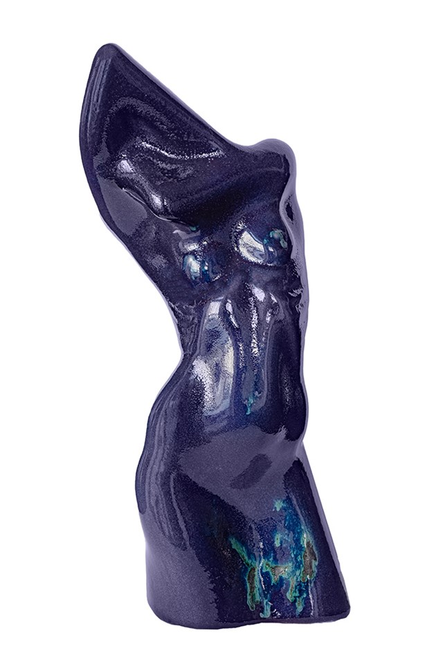 Rzeźba do salonu artysty Roland Kościółek pod tytułem Twin Lady (violet version)