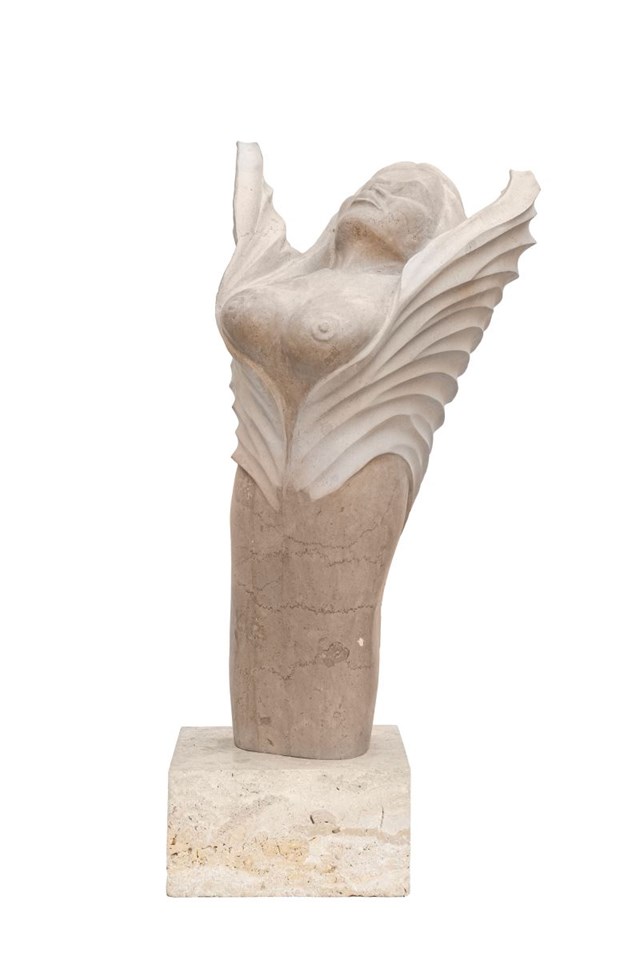 Living room sculpture by Krzysztof Pawłowski titled Akaiya V