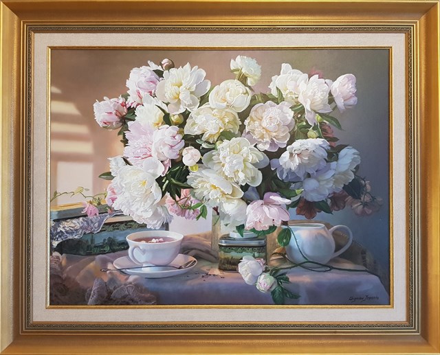 Obraz do salonu artysty Zbigniew Kopania pod tytułem Martwa natura z peoniami i filiżanką herbaty