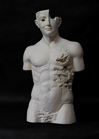 Rzeźba do salonu artysty Zbigniew Szczepańczyk pod tytułem Epoka II - czas cierpienia