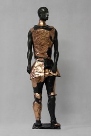 Rzeźba do salonu artysty Zbigniew Szczepańczyk pod tytułem Powrót