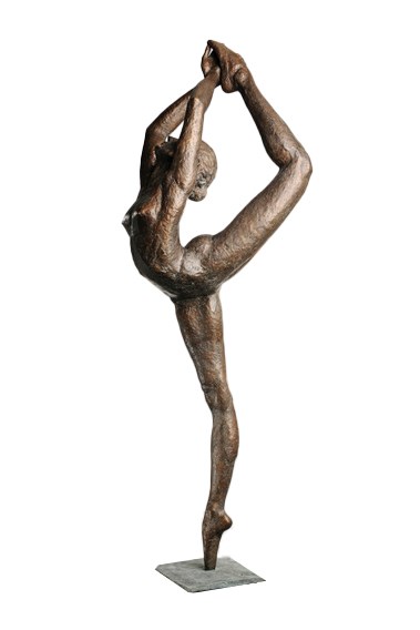 Living room sculpture by Monika Osiecka titled Ballet Act