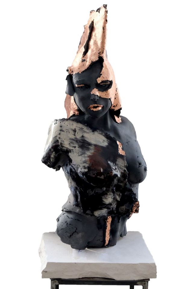 Rzeźba do salonu artysty Jacek Opała pod tytułem Odrobina Bizancjum