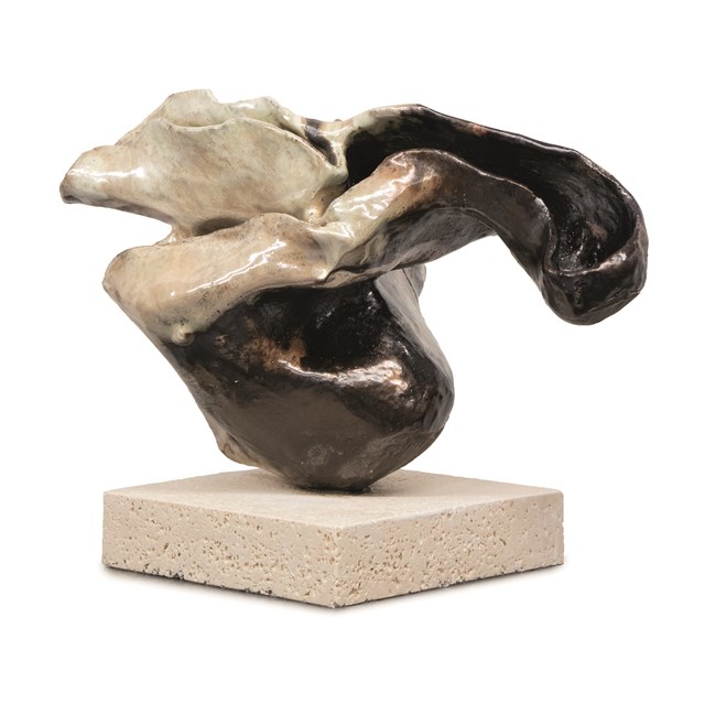 Rzeźba do salonu artysty Joanna Roszkowska pod tytułem PHANTASMAGORIA