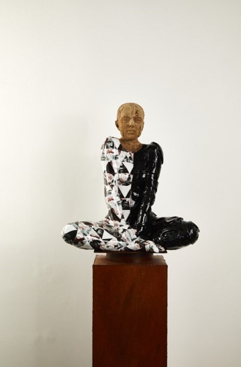 Living room sculpture by Marek Zyga titled I will be waiting