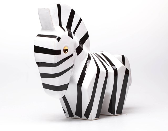 Rzeźba do salonu artysty Jakub Niewdana pod tytułem Mała Zebra 14/2020